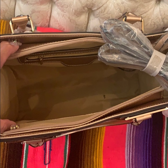 Golden Goddess new Hologram Satchel! - Picture 5 of 5